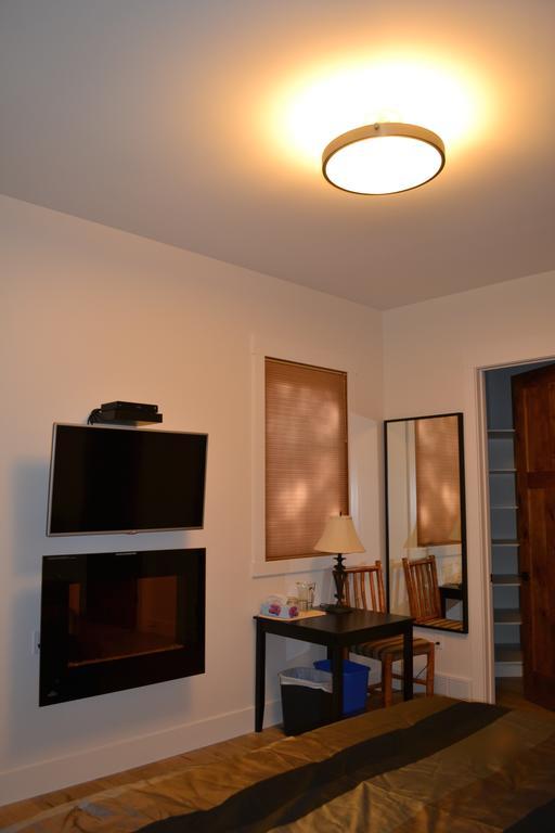 Radium Elk Park B & B Radium Hot Springs Kamer foto